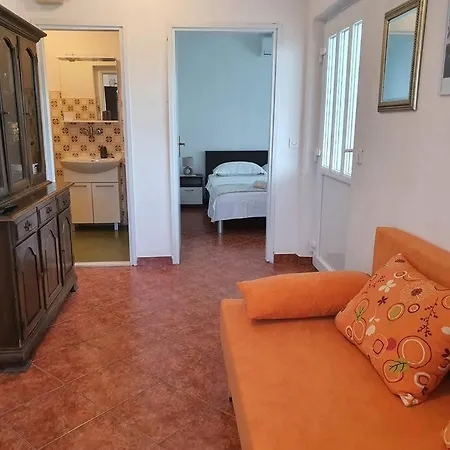 Apartmani Barada Seget Vranjica Exterior photo