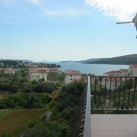 Apartmani Barada Seget Vranjica Exterior photo