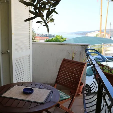 Apartmani Barada Seget Vranjica Exterior photo